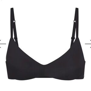 NEW SKIMS wireless form plunge push-up bra 36D black onyx new with tags